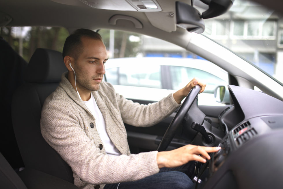 Is it Illegal to Wear Headphones While Driving? DriveSafe Online®